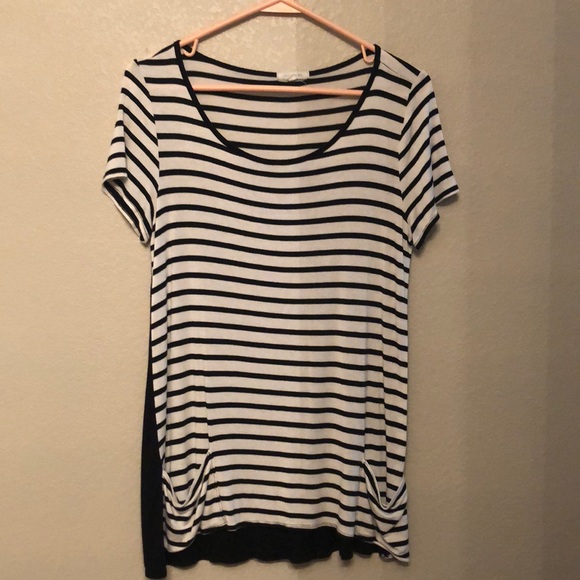 Black and white stripped tee - Picture 2 of 2